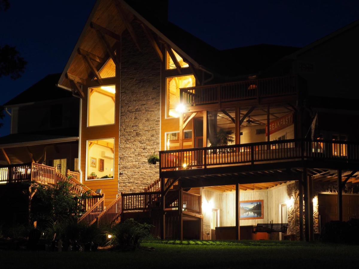 Bedford Landings Bed & Breakfast Moneta Екстериор снимка